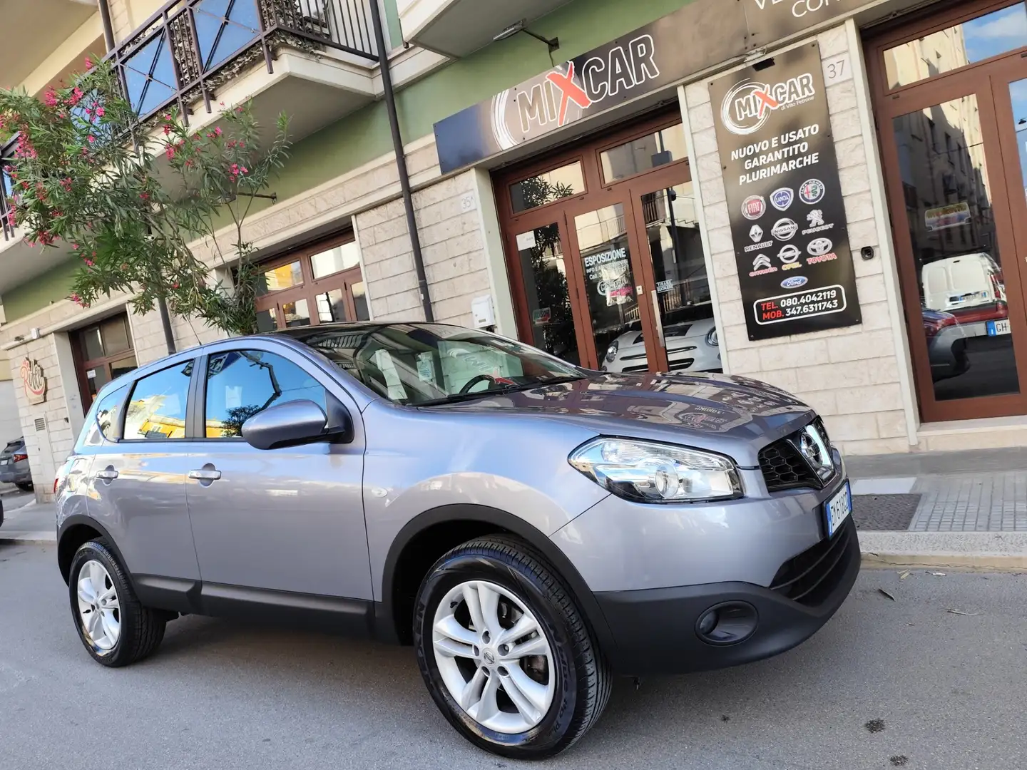 Nissan Qashqai 1.5 dCi 110cv TETTO PERFETTA Grigio - 1