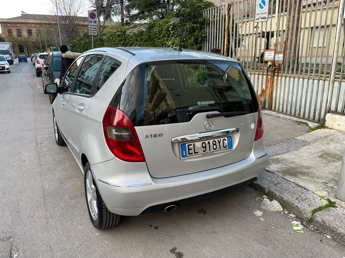 Mercedes-Benz A 180 cdi avangarde - 2