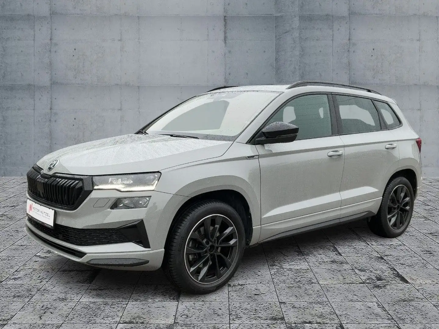 Skoda Karoq 2.0TSI DSG 4x4 SPORTLINE BEAM+PANO+ACC+NAV Grau - 2