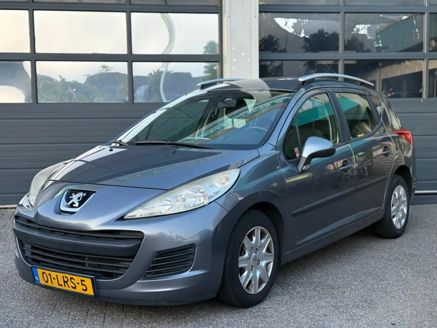 Peugeot 207 SW 1.4 VTi X-line Grijs - 2