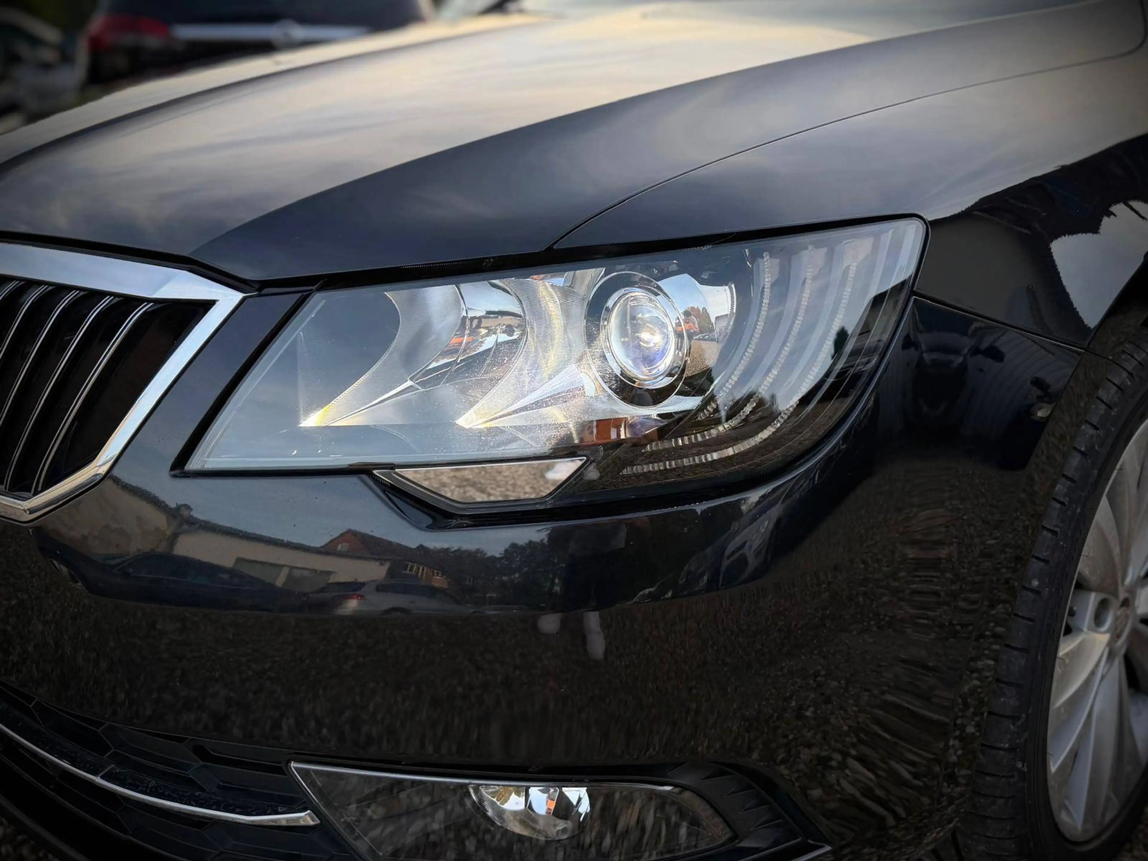 Skoda Superb 1.8 TSI Elegance 1Hand Xenon SHZ PDC AHK Navi Automatik Scheckheft bei Skoda — photo 10