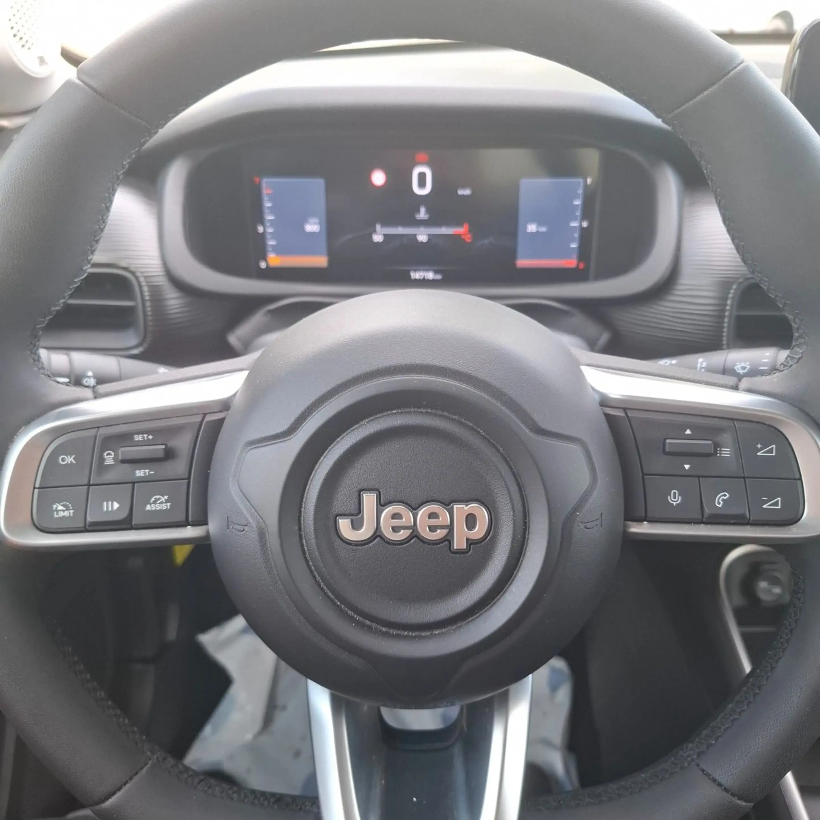 Jeep Avenger Altitude — photo 12