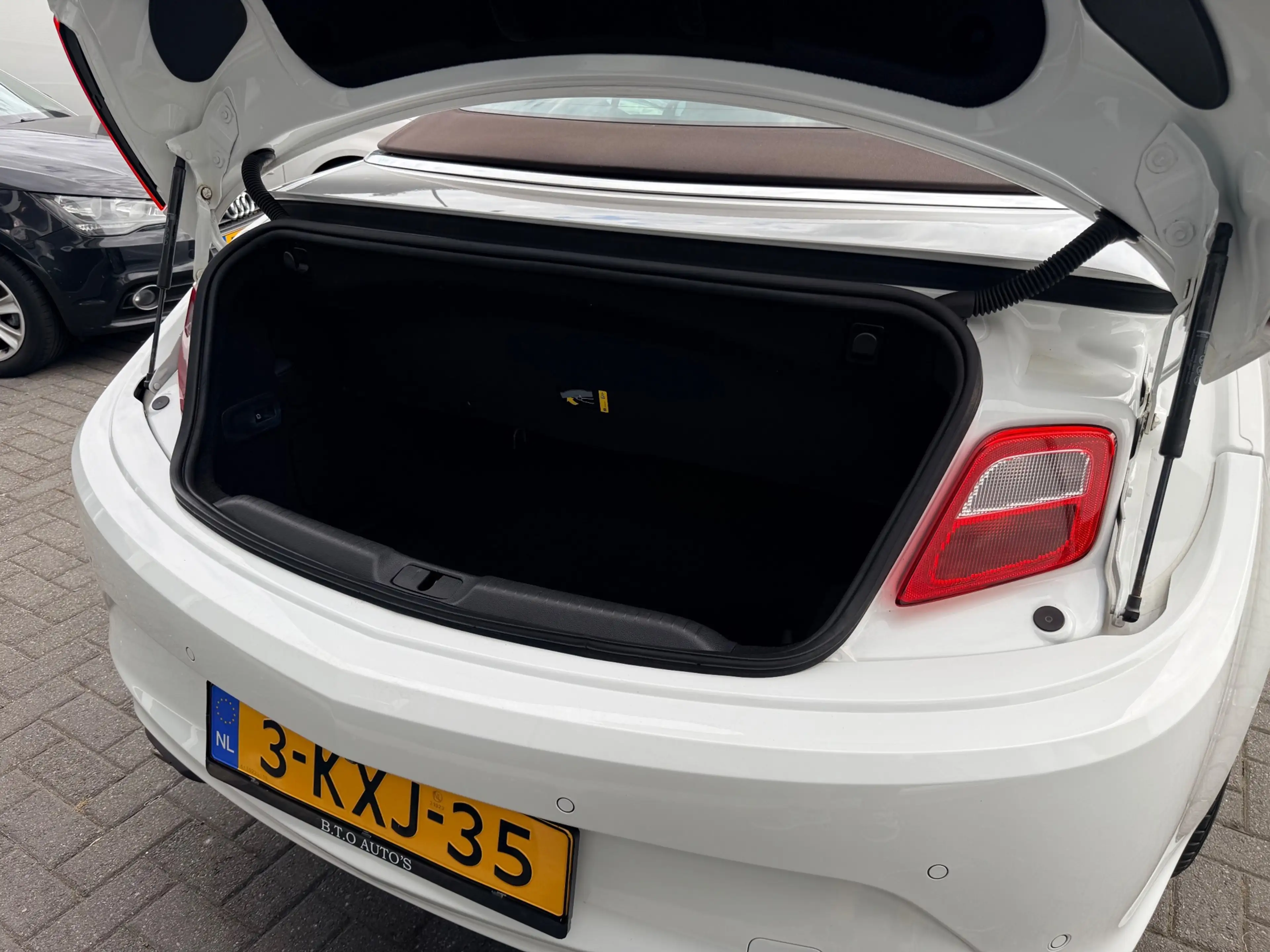 Opel Cascada 1.4 Turbo ecoFLEX Cosmo — photo 15