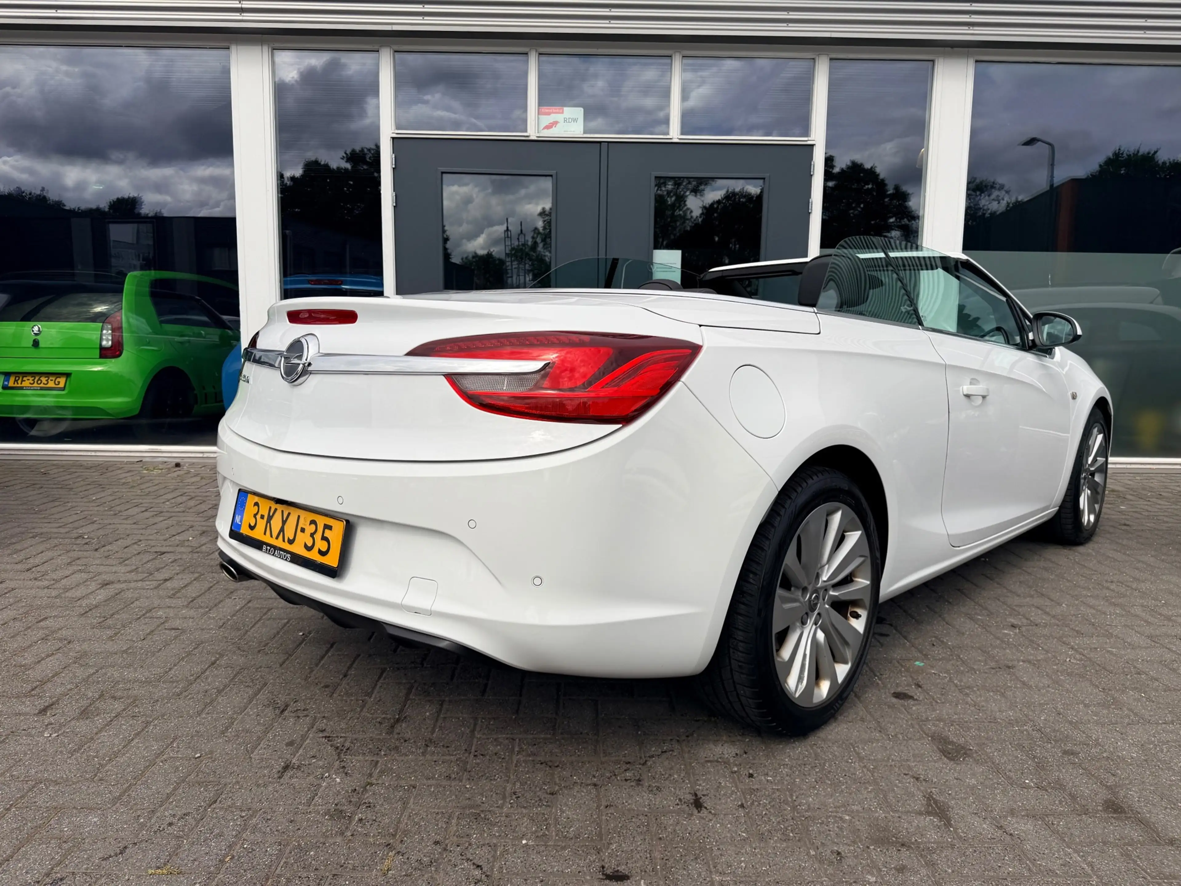 Opel Cascada 1.4 Turbo ecoFLEX Cosmo — photo 3