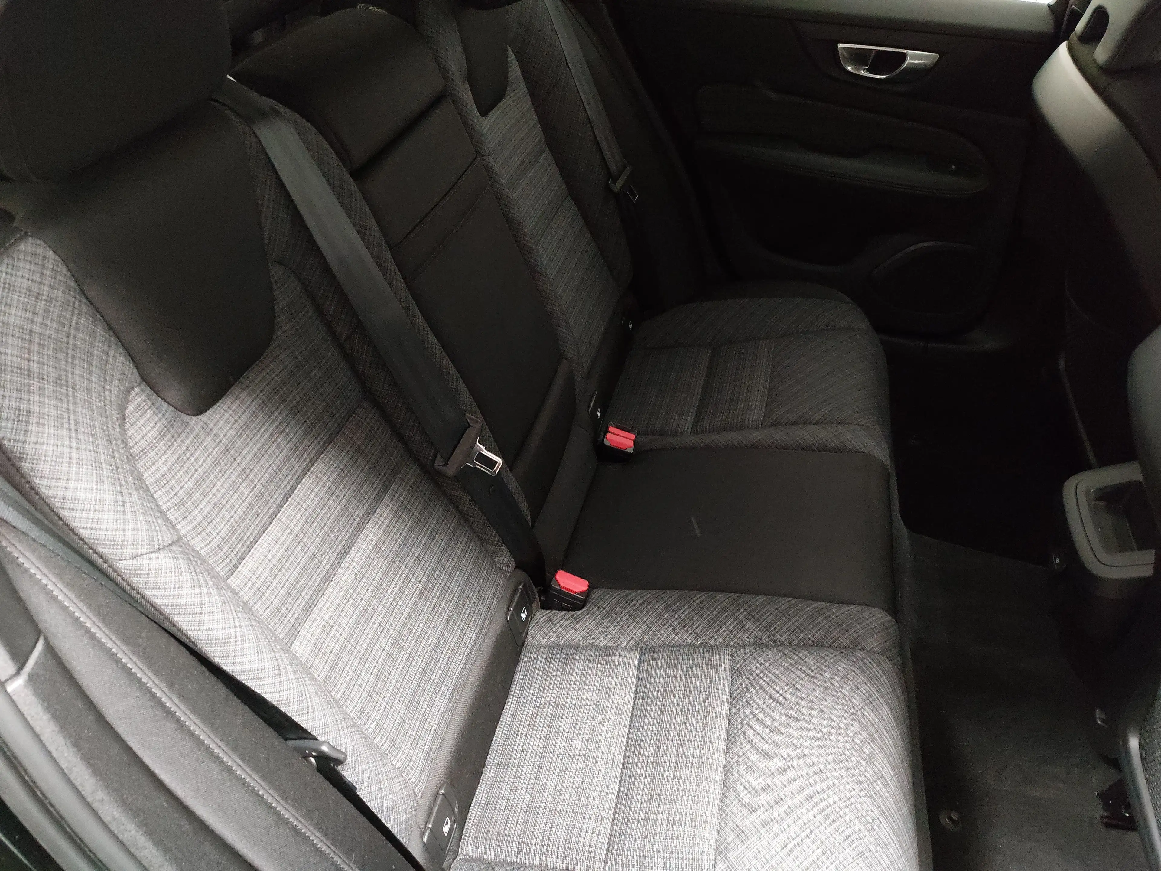 Volvo V60 B4 Navi LED Memory el.Heckklappe 4xShz KLIMAAUT TEMPO MFL SHZ VC PDC DAB KAMERA — photo 12