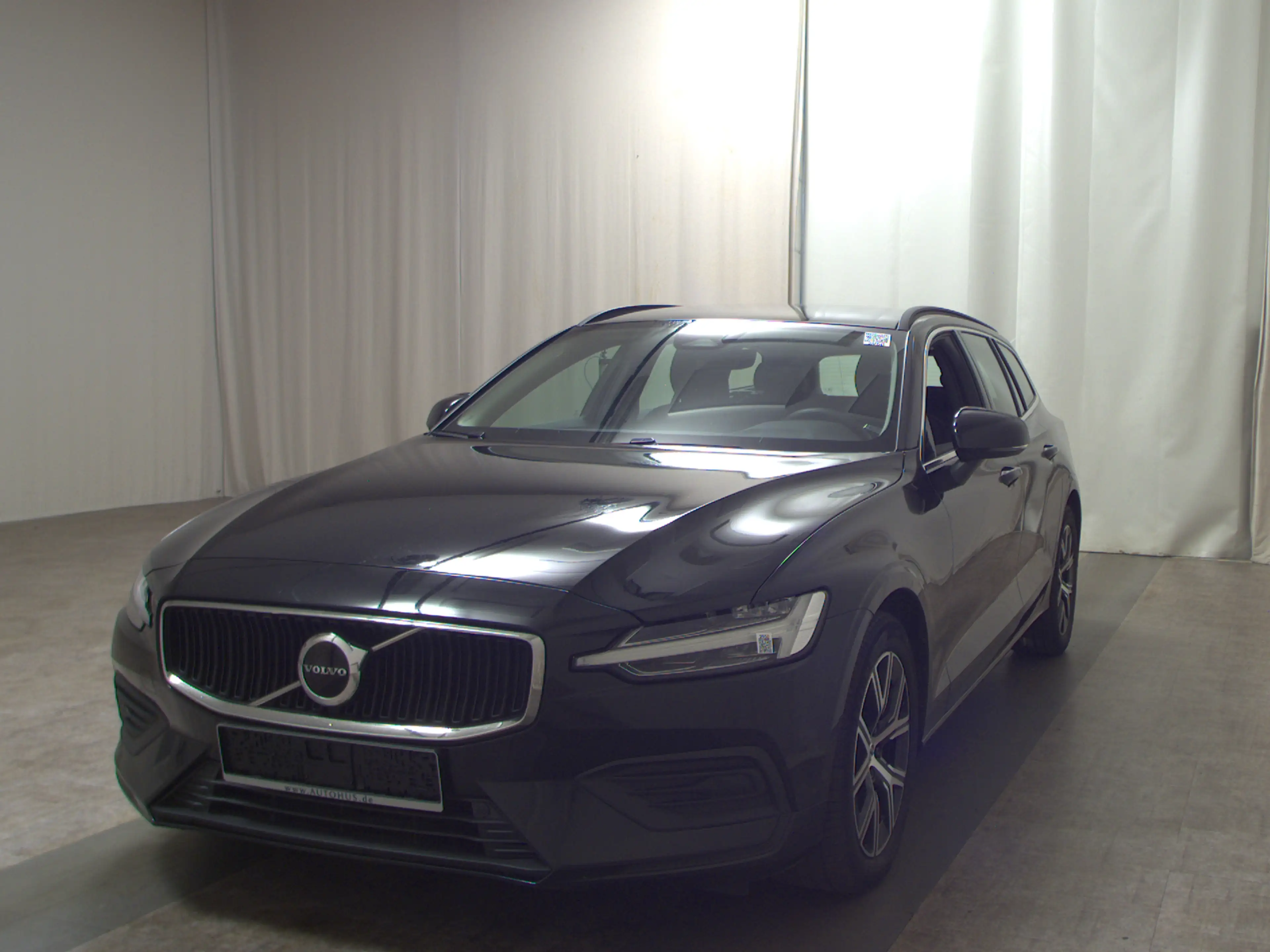 Volvo V60 B4 Navi LED Memory el.Heckklappe 4xShz KLIMAAUT TEMPO MFL SHZ VC PDC DAB KAMERA — photo 2