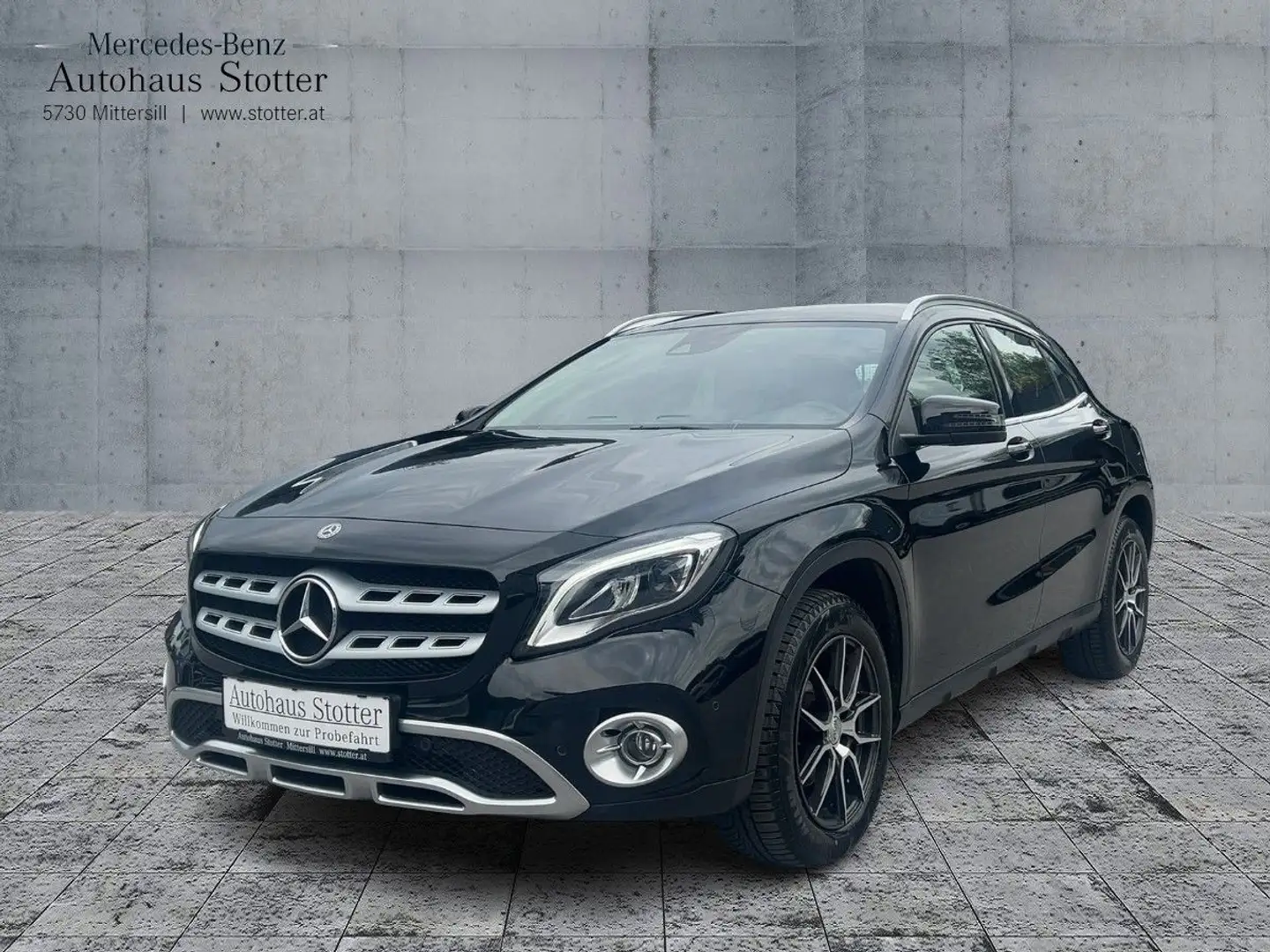 Mercedes-Benz GLA 200 d 4MATIC *Allrad*Navi*SHZ*elHeck* Schwarz - 1