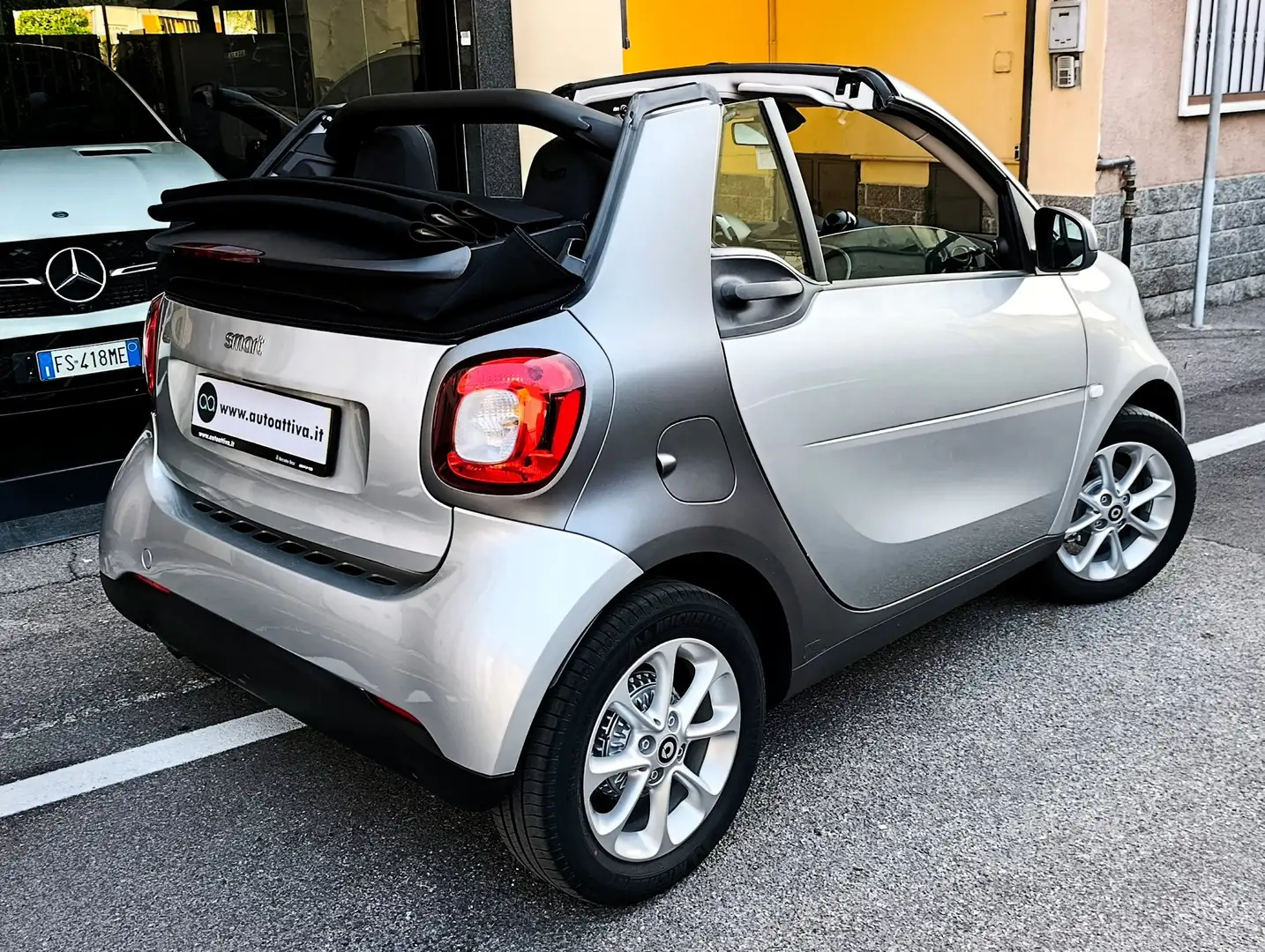 smart forTwo Cabrio 0.9 t Passion 90cv twinamic Km 26.354 Grijs - 2