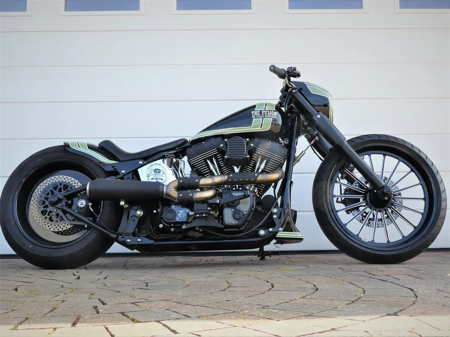 Harley-Davidson Heritage Softail Fekete - 2