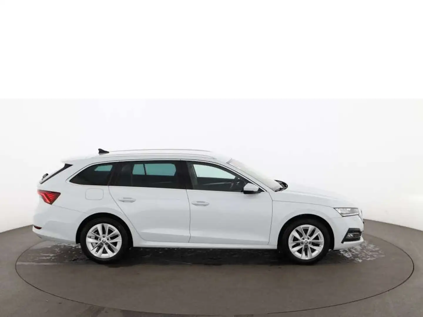 Skoda Octavia Combi 2.0 TDI Style  Aut LED AHK RADAR Weiß - 2