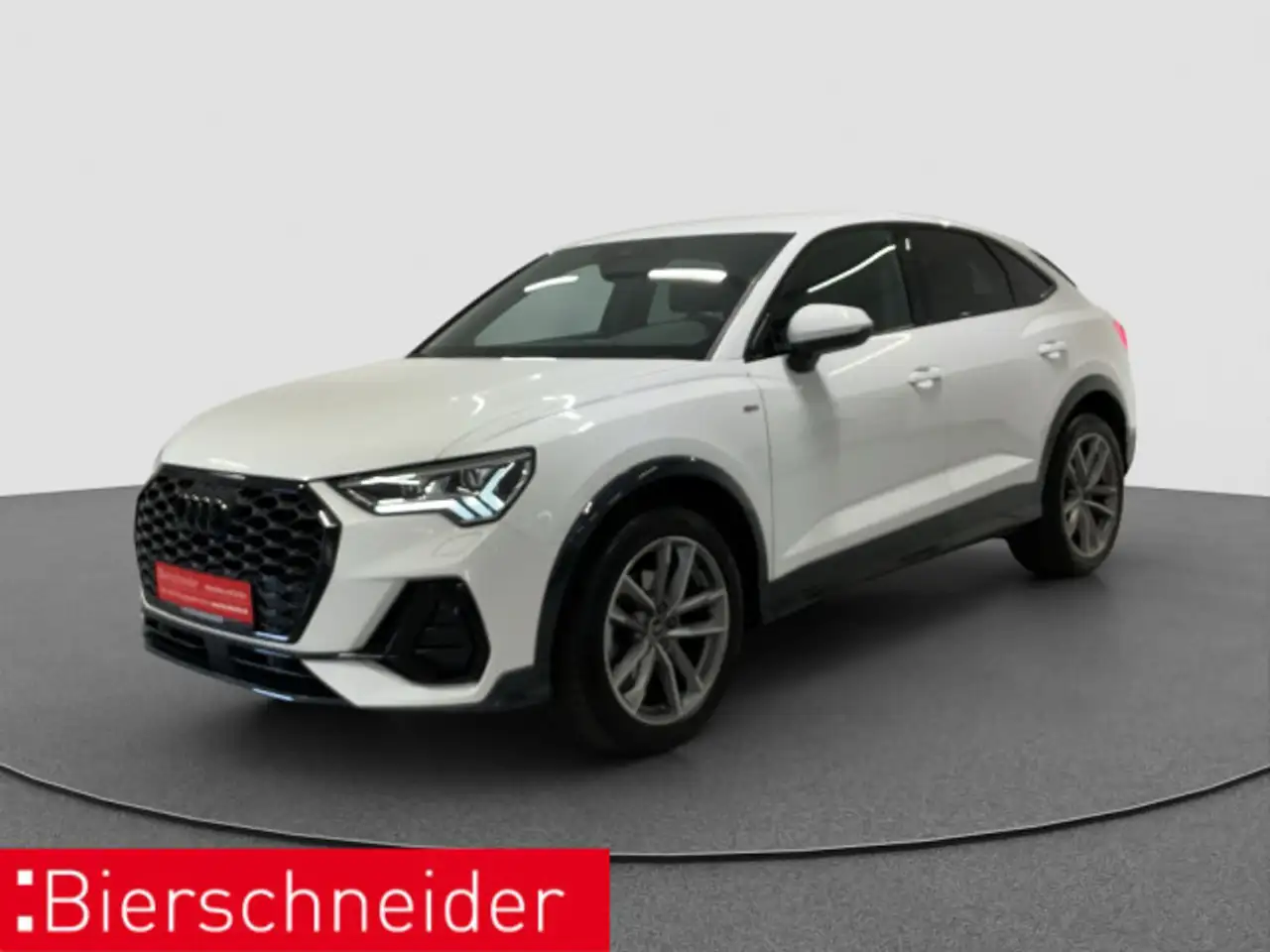 Audi Q3, фото 1