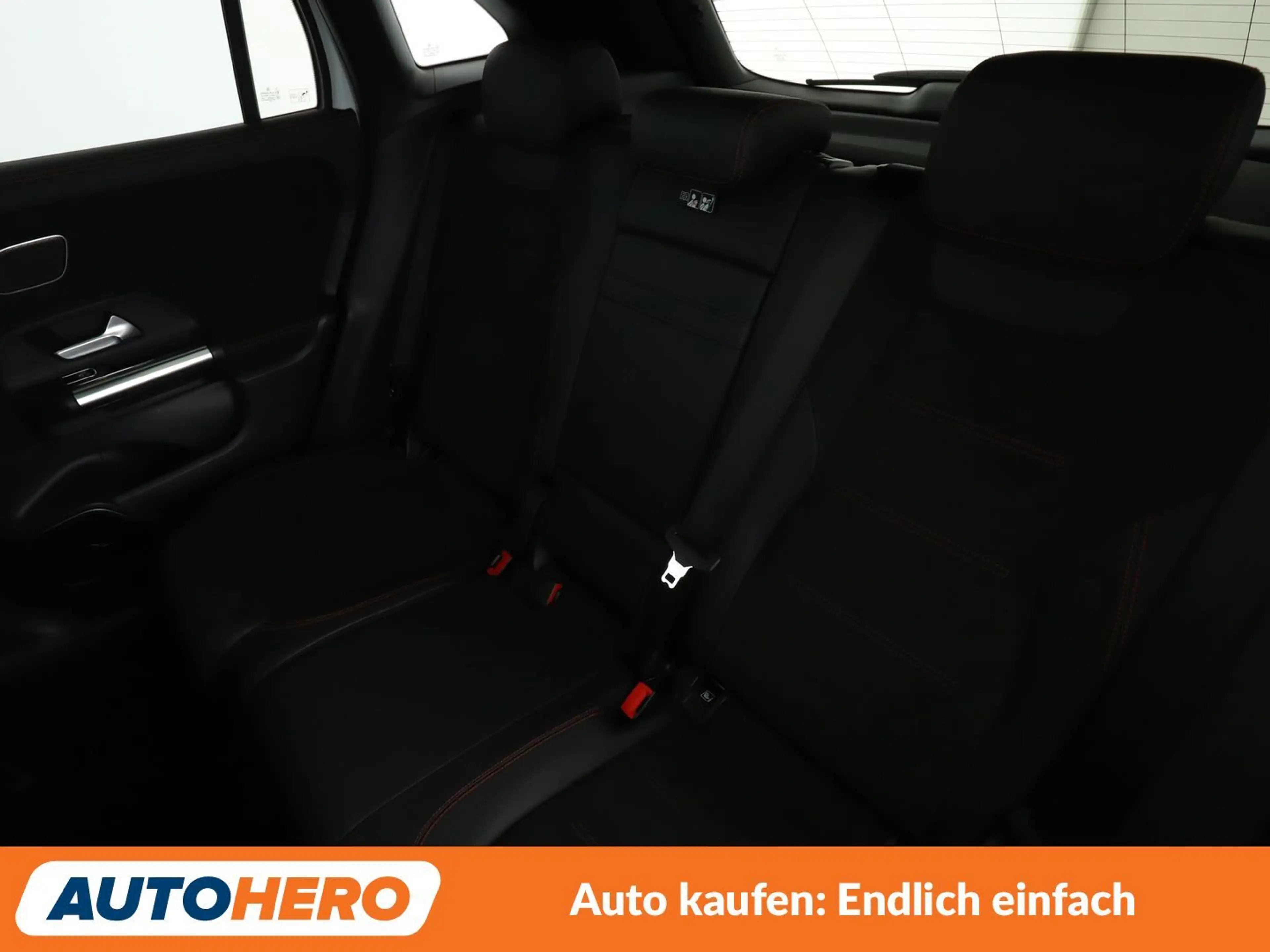 Mercedes-Benz GLA 250 GLA 250e AMG Line — photo 14