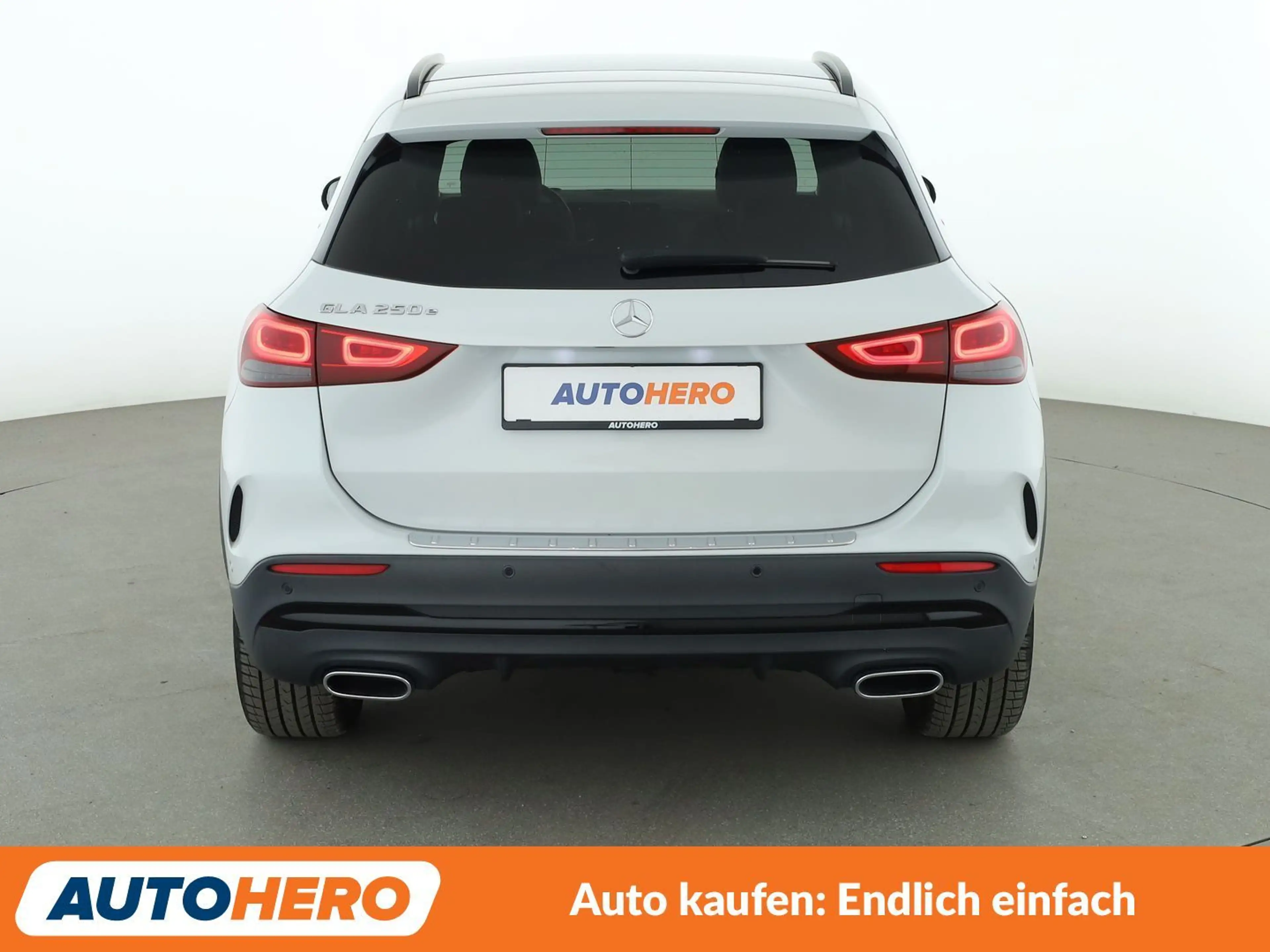 Mercedes-Benz GLA 250 GLA 250e AMG Line — photo 5