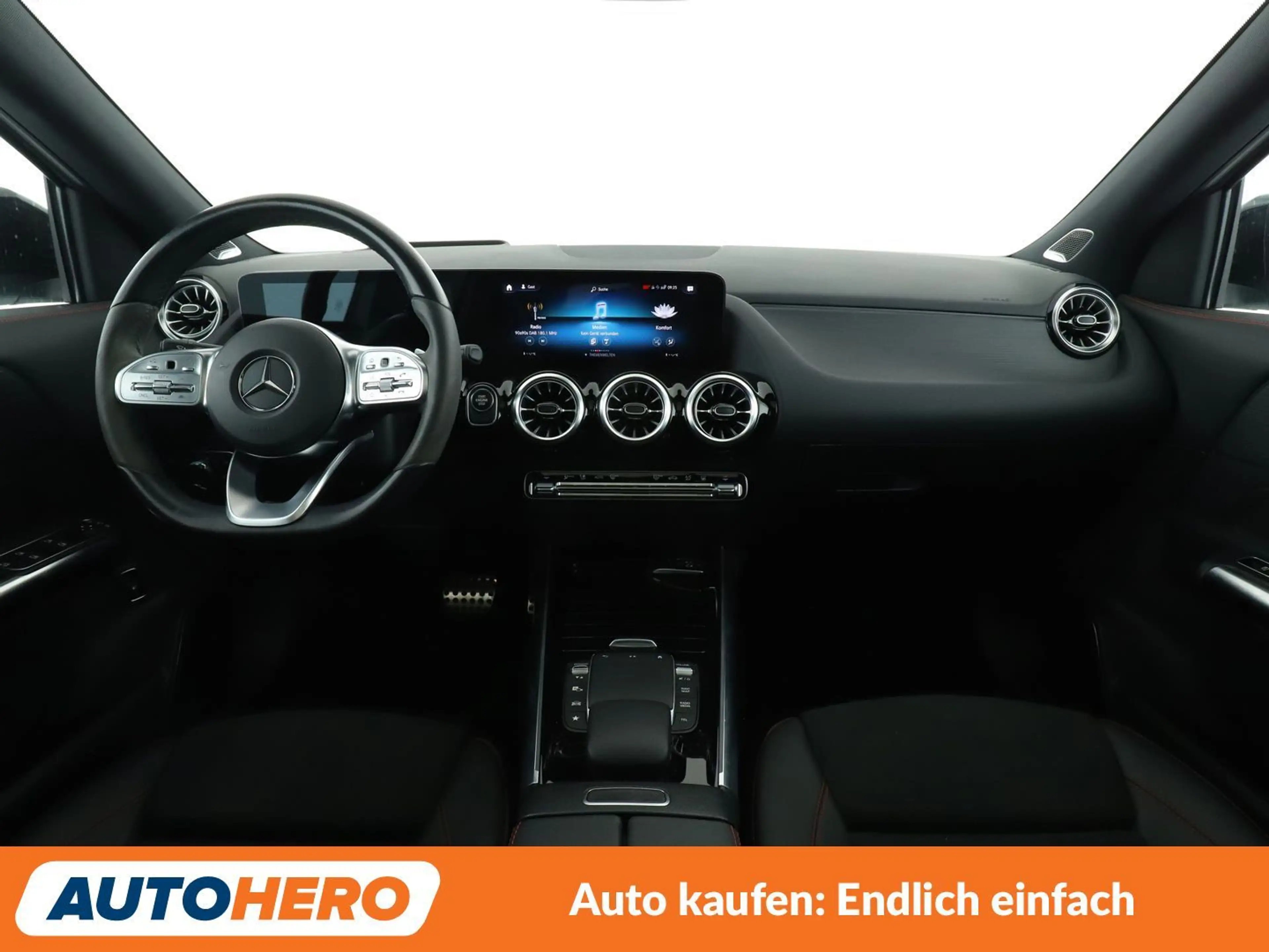 Mercedes-Benz GLA 250 GLA 250e AMG Line — photo 12