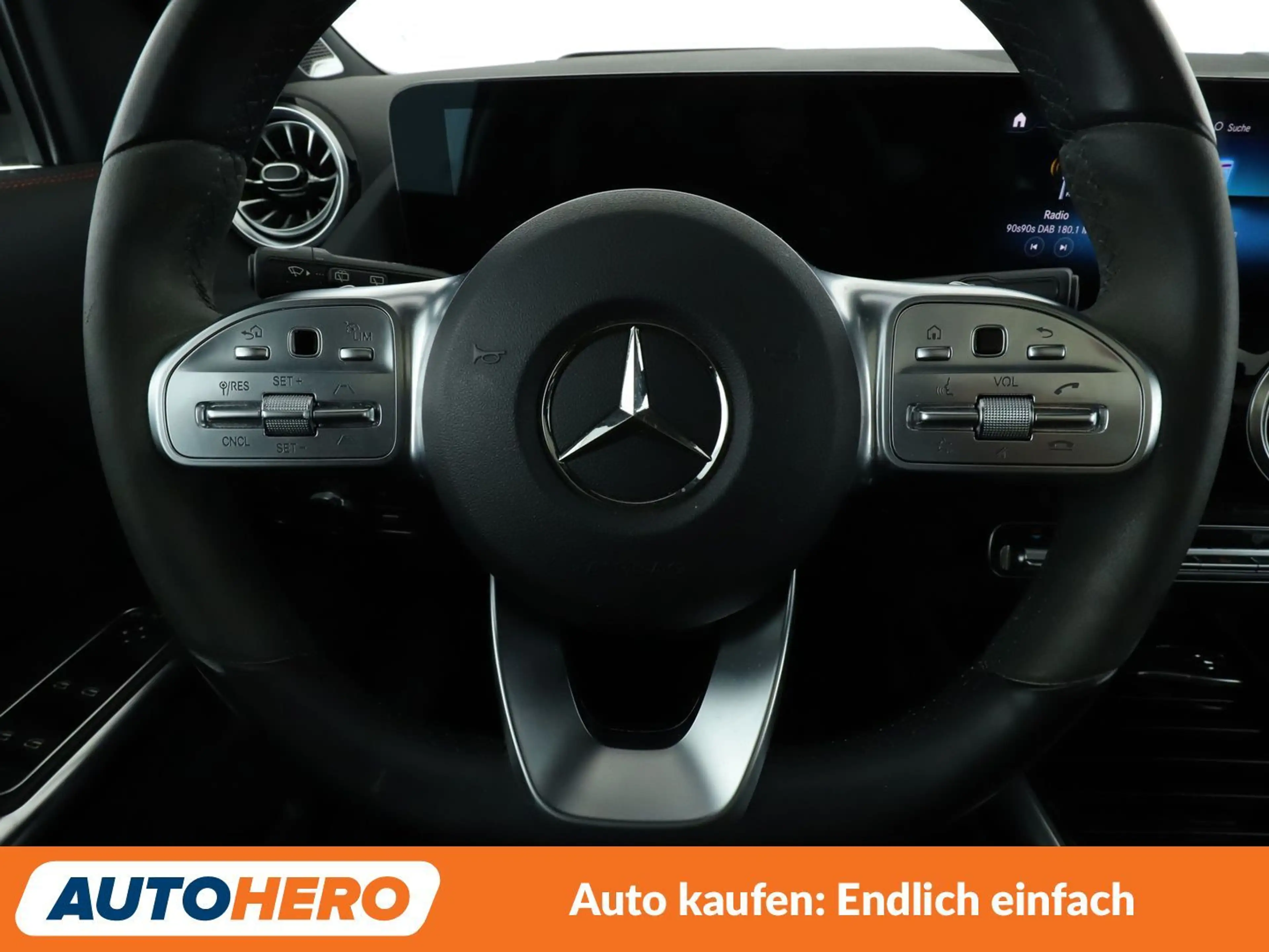 Mercedes-Benz GLA 250 GLA 250e AMG Line — photo 19