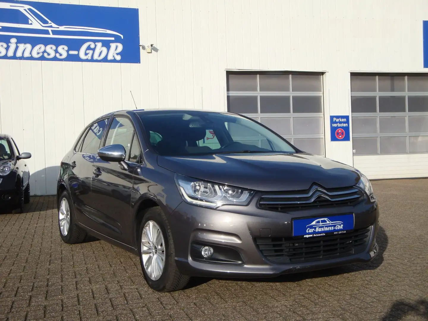 Citroen C4 Lim. Selection Grau - 1