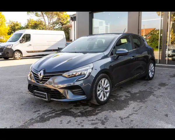 Renault Clio Full Hybrid E-Tech 140 CV 5 porte Intens