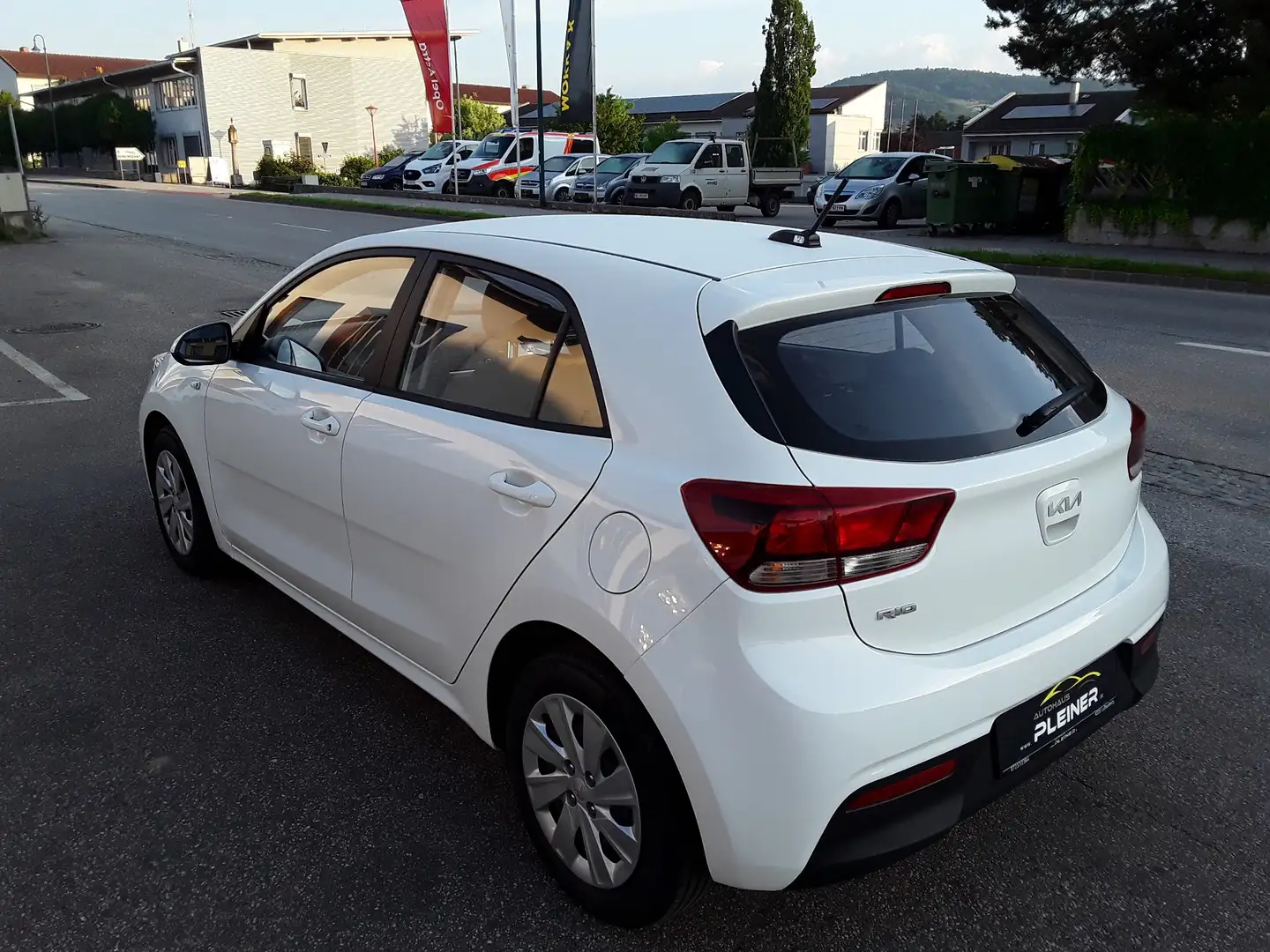Kia Rio 1,2 DPI Neon ISG - 2
