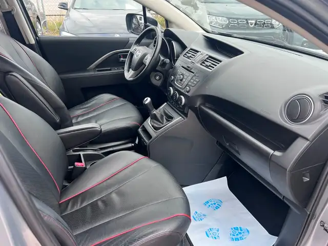 Mazda Mazda5 view 10
