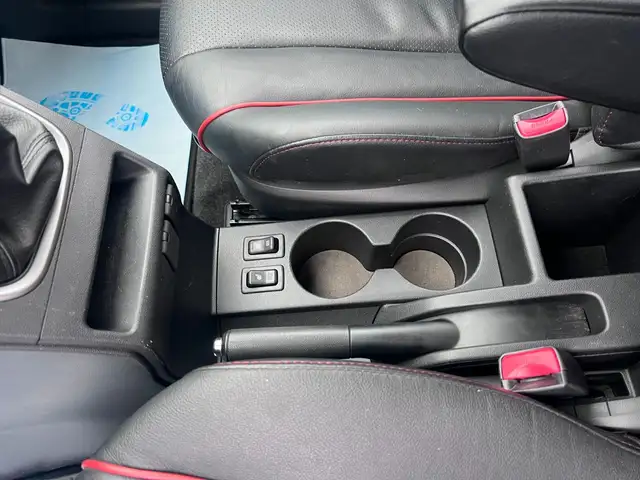 Mazda Mazda5 view 17