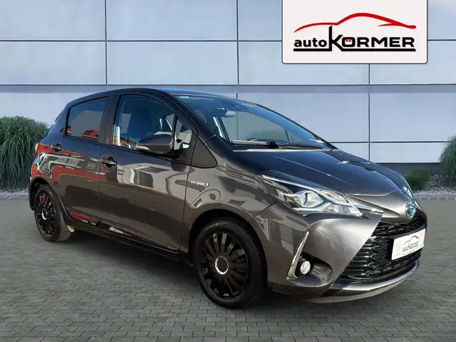 Toyota Yaris Hybrid 1.5 Team D Navi,Sitzhzg.,Kamera,PDC,8-fach