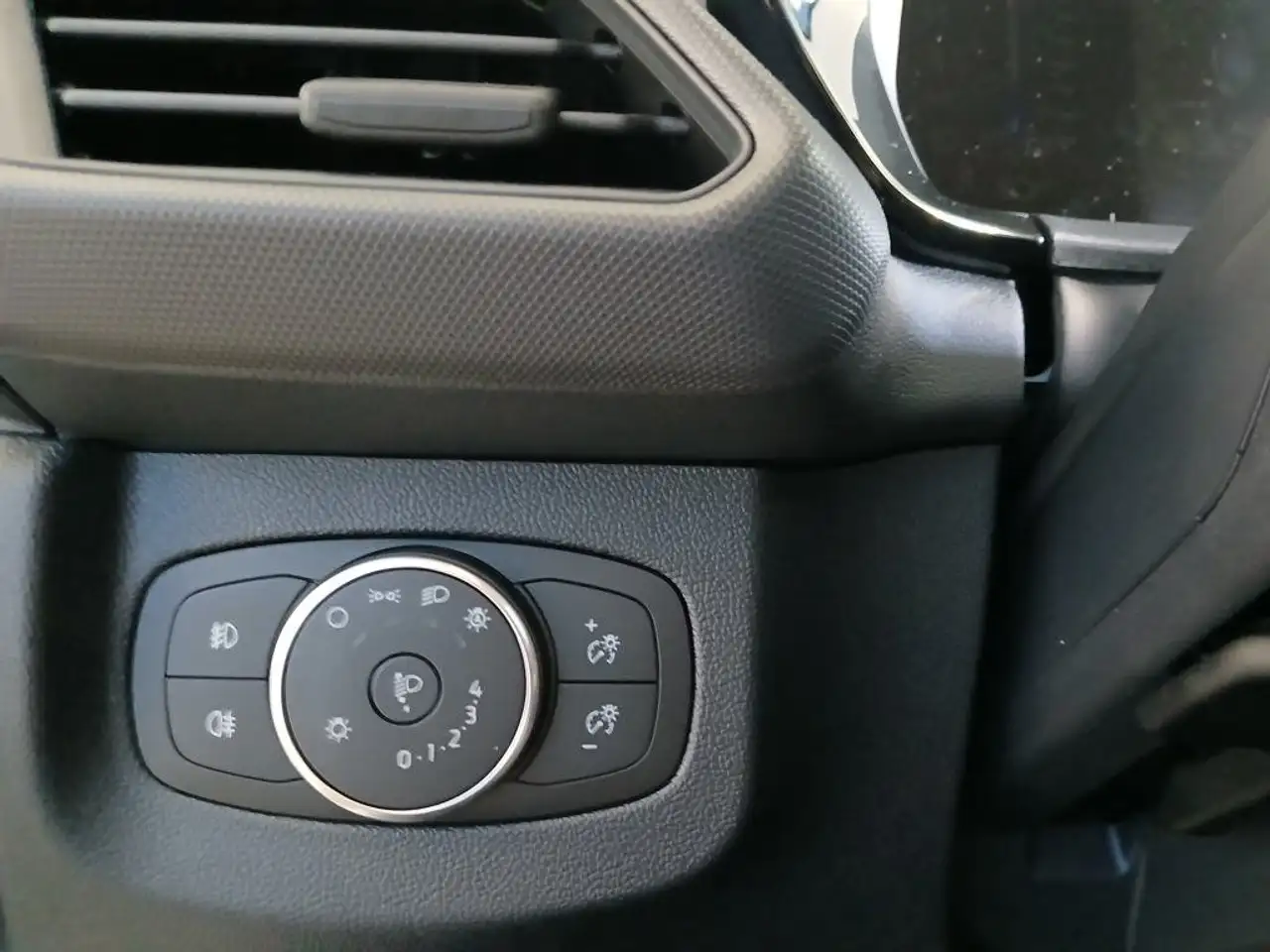 Ford Tourneo Courier 2026