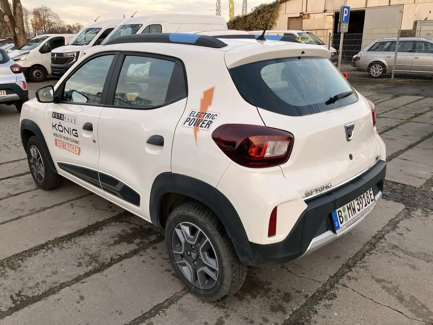 Dacia Spring Business Automatik Klima*Navi*Rückfahrcam Blanc - 2
