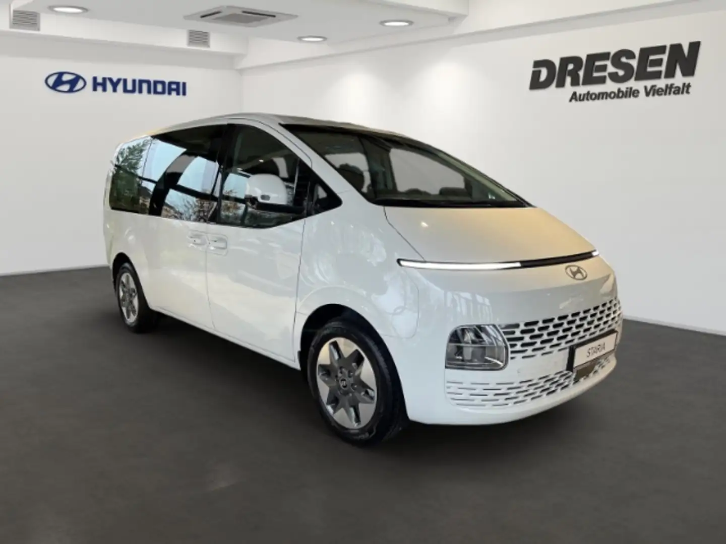 Hyundai STARIA HEV 1.6 T-GDI AT 2WD Trend 9-Sitze 18'' 360° Kamer Fehér - 2