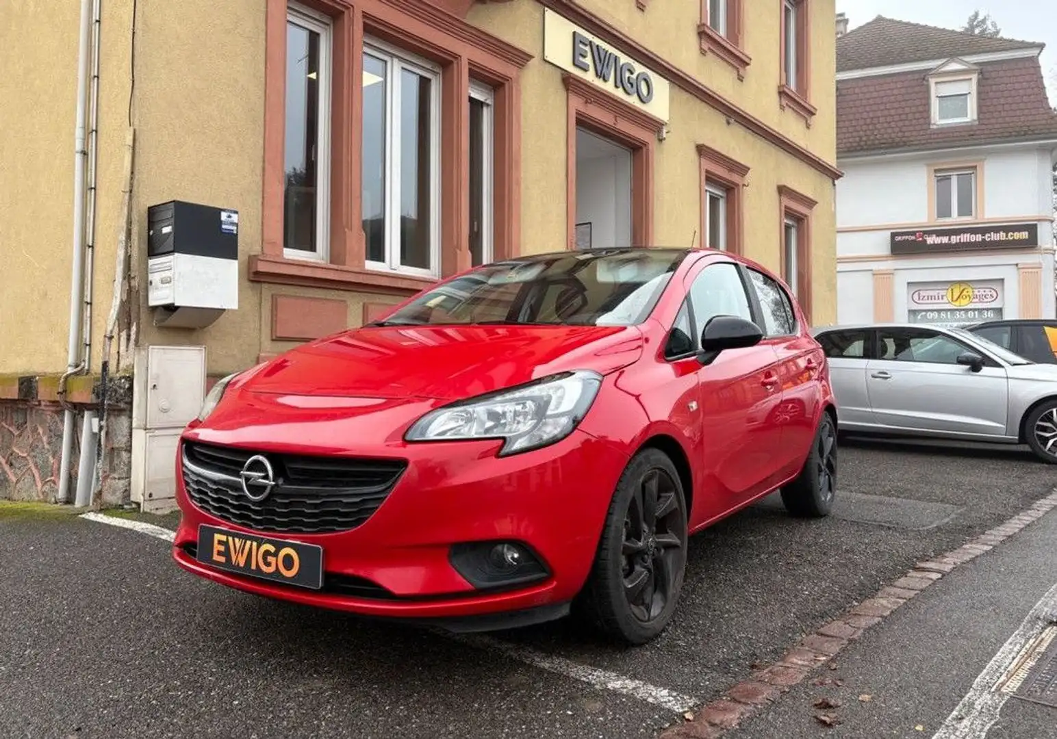 Opel Corsa 1.4 90 black edition camera de recul garantie 6 mois Rouge - 1
