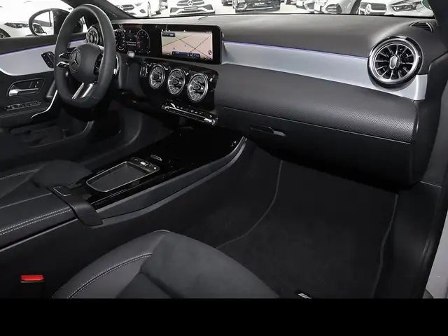 Mercedes-Benz A-Class view 8