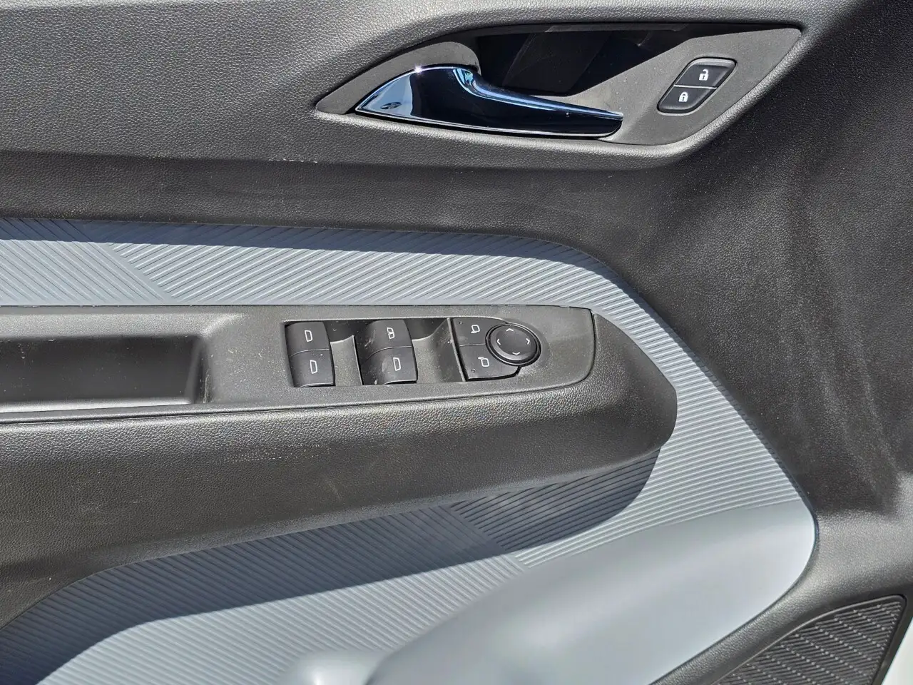 Chevrolet Bolt снимка Chevrolet Bolt