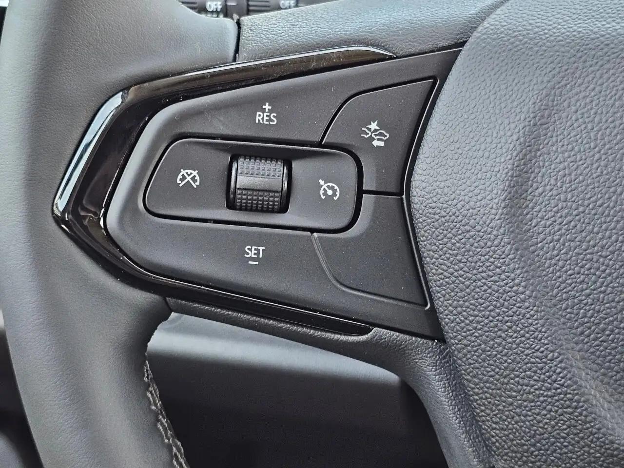Chevrolet Bolt снимка Chevrolet Bolt