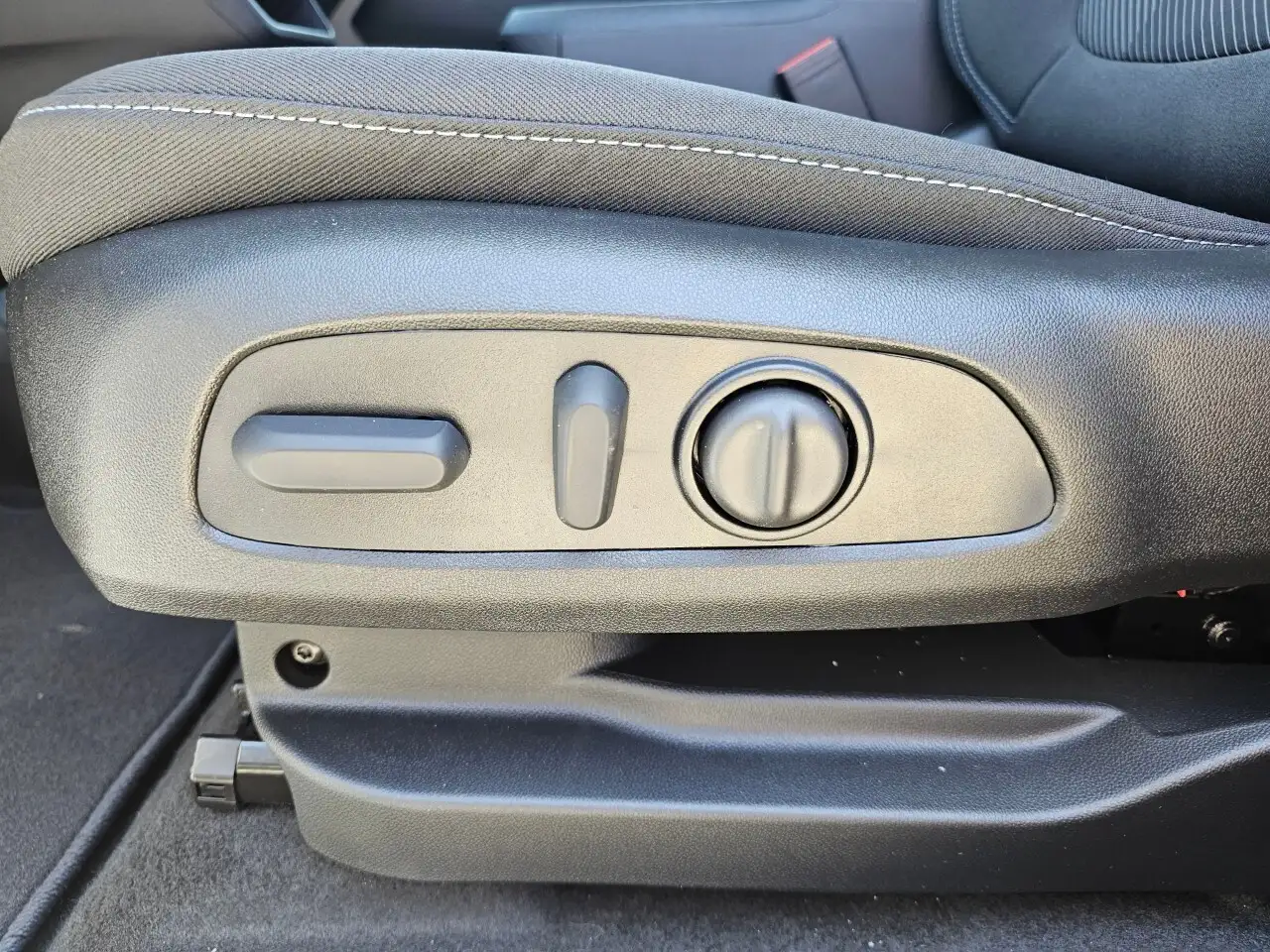 Chevrolet Bolt снимка Chevrolet Bolt