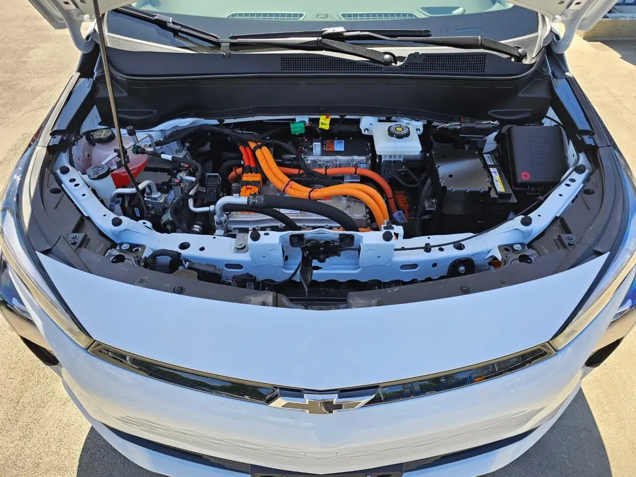 Chevrolet Bolt снимка Chevrolet Bolt