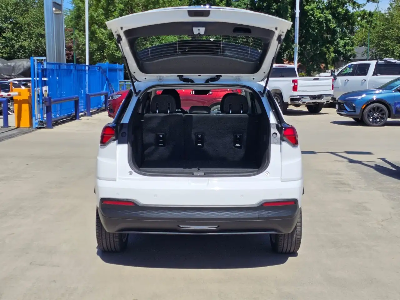 Chevrolet Bolt снимка Chevrolet Bolt