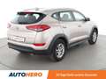 Hyundai TUCSON 1.6 Classic blue 2WD*NAVI*TEMPO*CAM*PDC*SHZ* Weiß - thumbnail 6