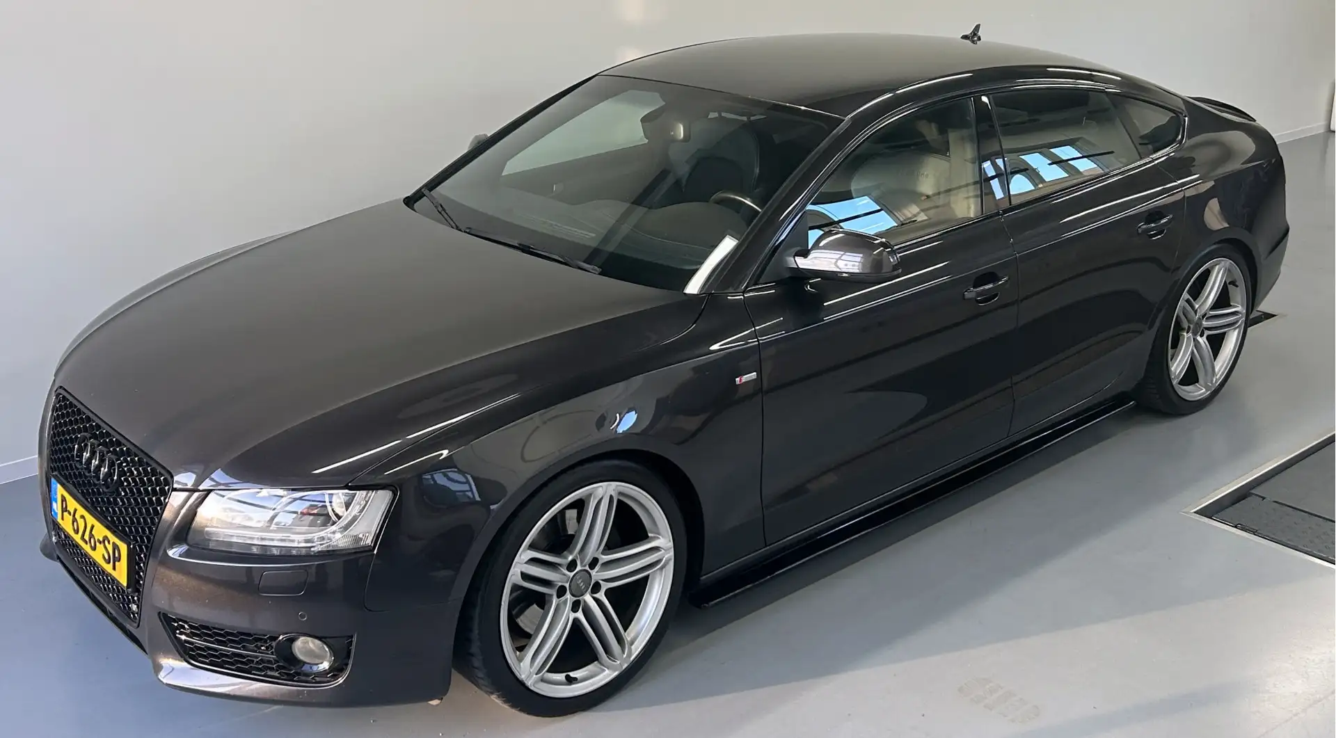Audi A5 Sportback 2.0 TFSI S Line Navi-Xenon-Cruise 19 inc Grijs - 2