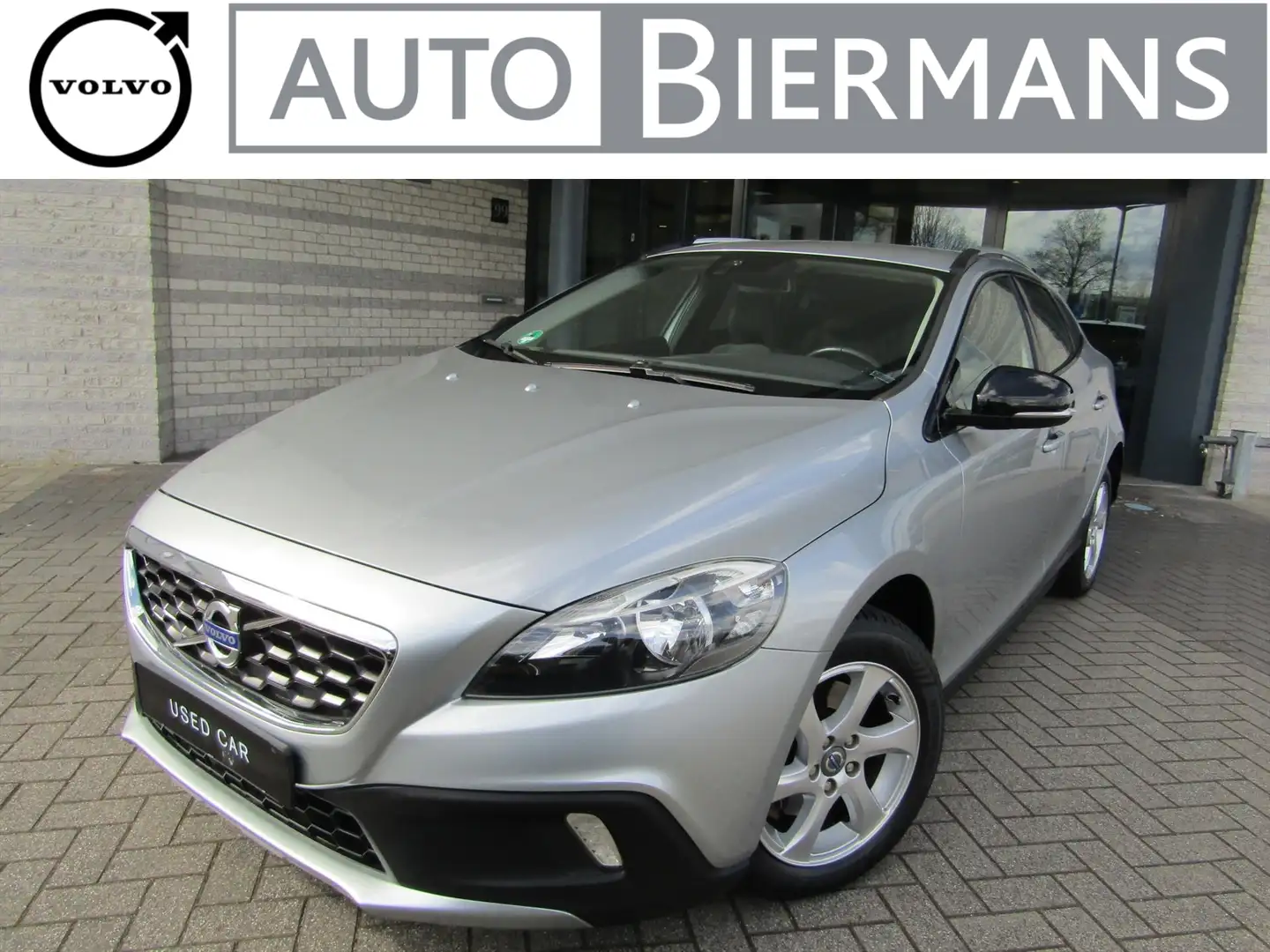 Volvo V40 Cross Country 1.6 T4 180PK Powershift Momentum | Bus. Pack Pro | siva - 1