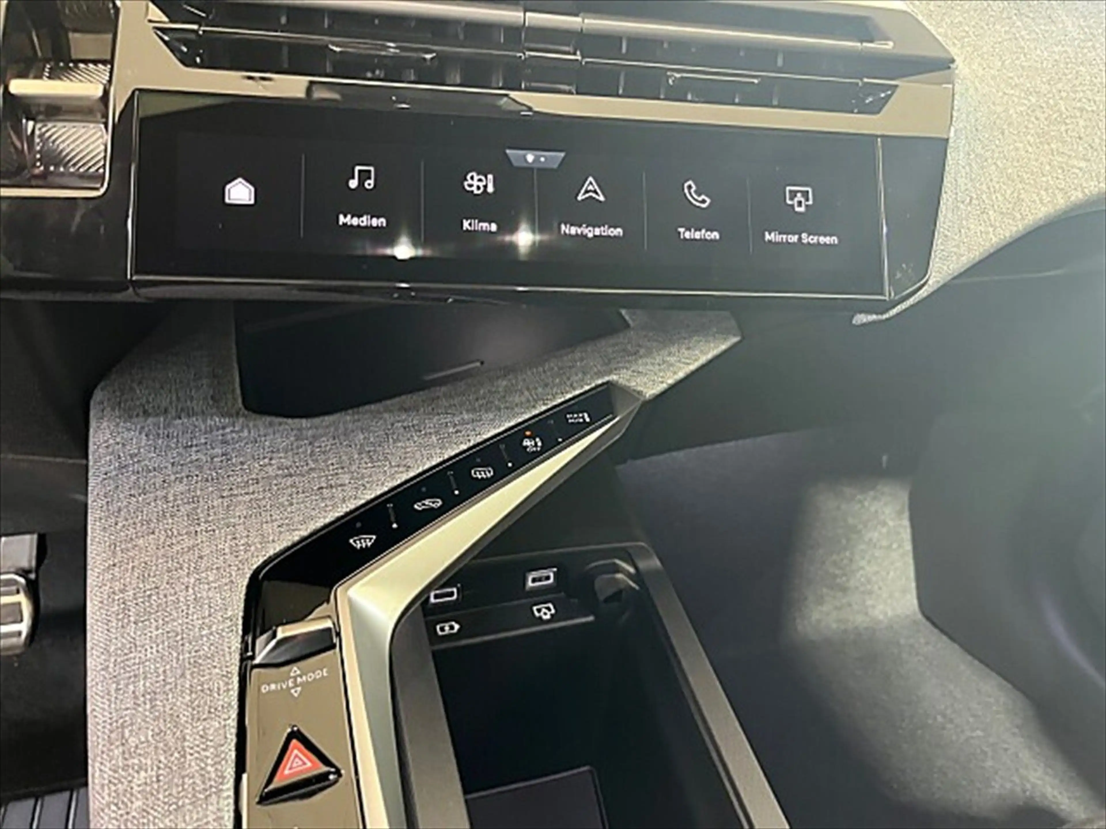 Peugeot 5008 1.2 145 GT Exclusive ACC Alcantara LED Navi — photo 15