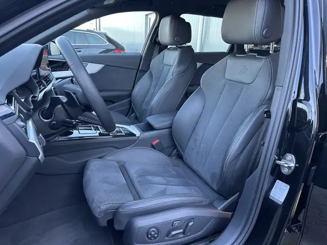 Audi S4 Avant view 9