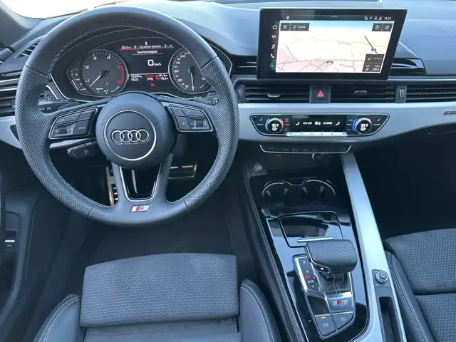 Audi S4 Avant view 13