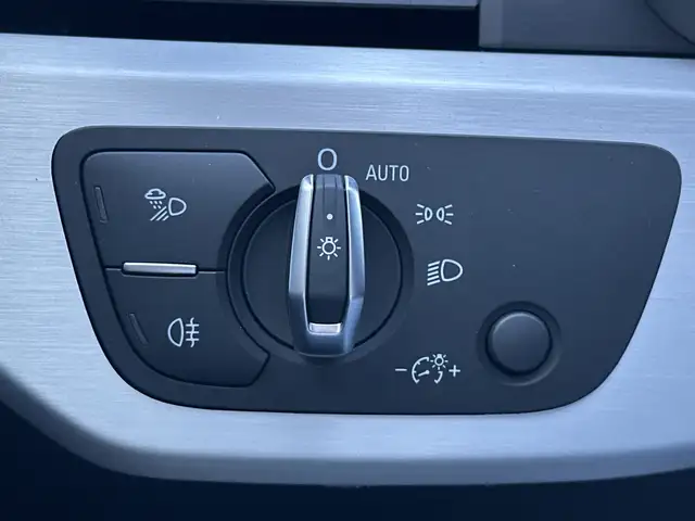 Audi S4 Avant view 15