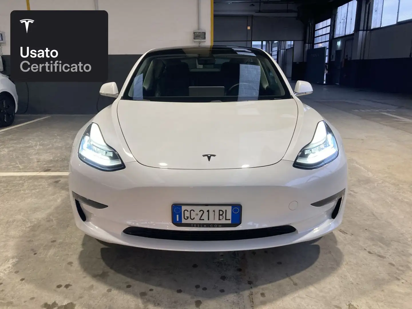 Tesla Model 3 Long Range AWD Wit - 2