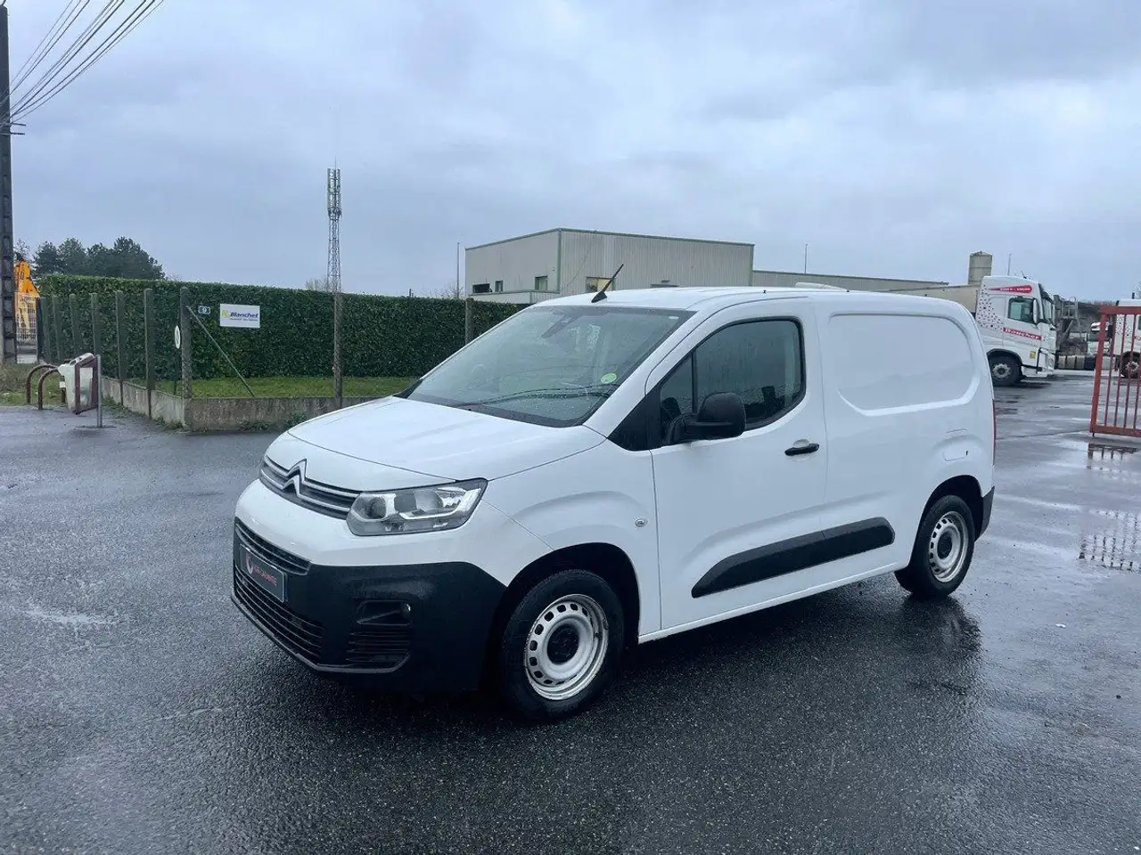 Citroen Berlingo hdi 100 cv 3 places garantie 12 mois ct 