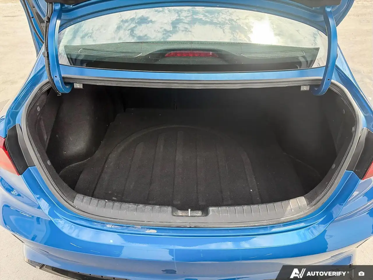 Kia Forte снимка Kia Forte