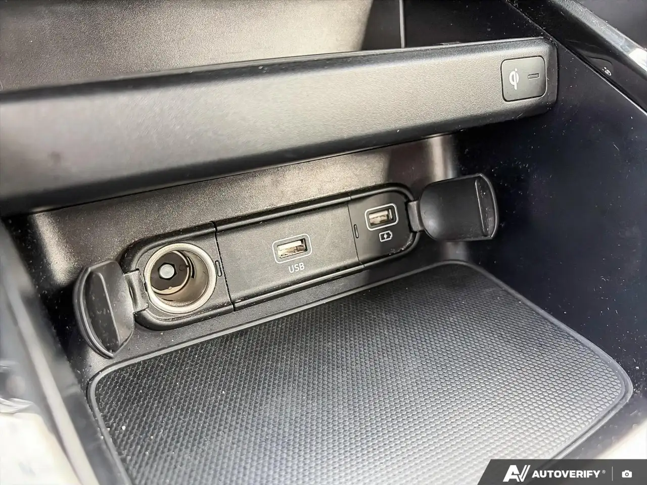 Kia Forte снимка Kia Forte