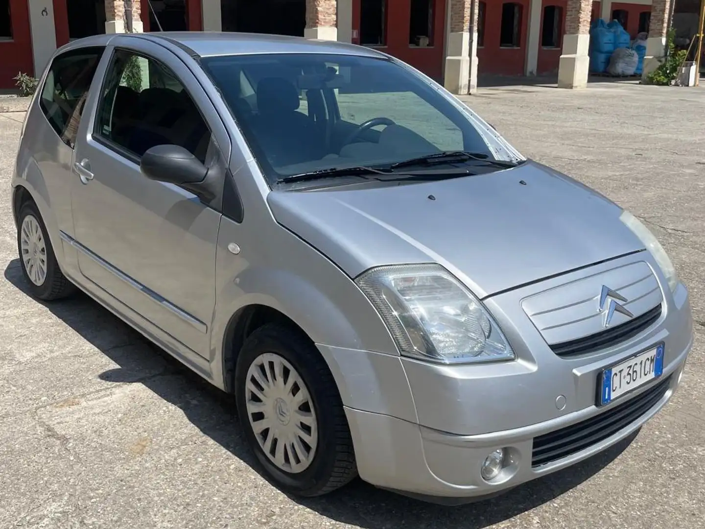 Citroen C2 C2 1.4 hdi Elegance Deejay 70cv Zilver - 2