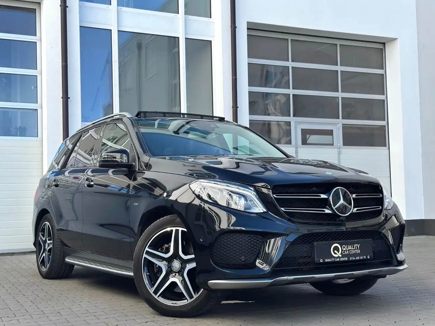 Mercedes-Benz GLE 450 GLE 43 AMG/ 450 AMG V6 9G 4Matic *PANO*AHK*MEMO* Negru - 1
