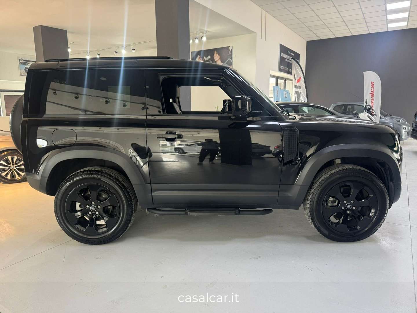 Land Rover Defender 90 X-Dynamic SE AUTO 3.0D I6 200 CV AWD Auto -  - Joinsteer - #4