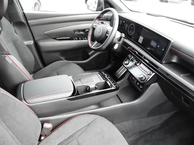 Hyundai Tucson view 4